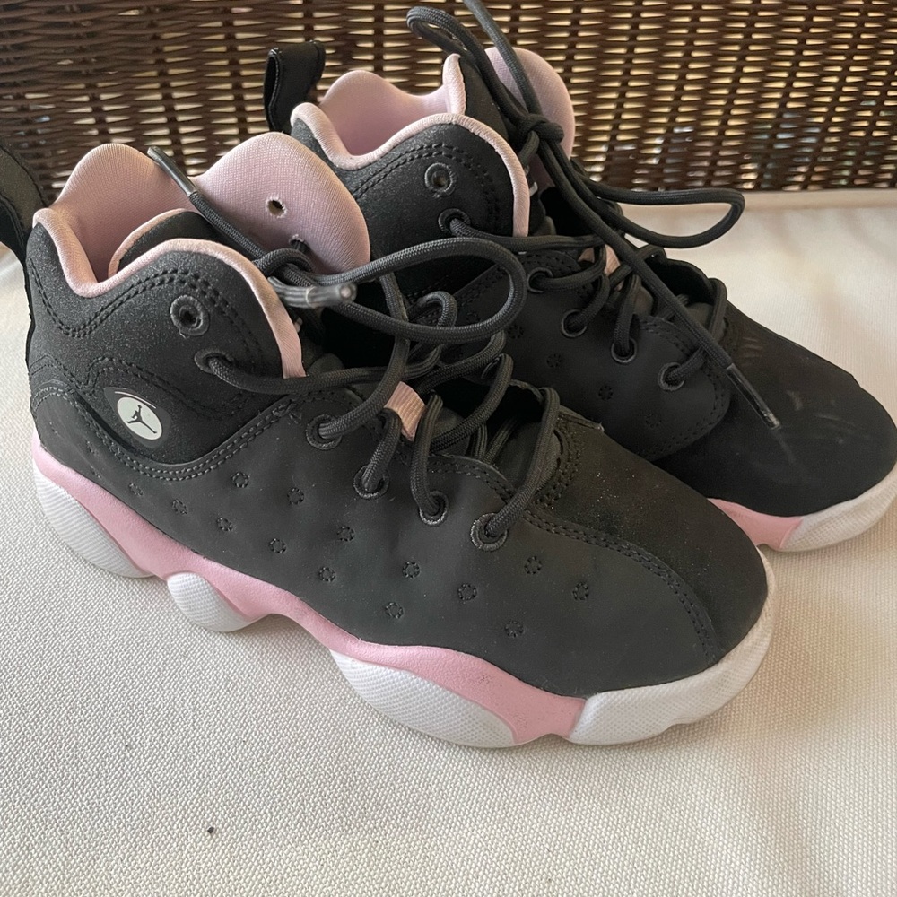 Air Jordan Toddler Girls 11.5C Basketball Shoe